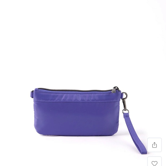 NWT Lug Super Metro Wristlet Pouch in Purple Berry - Picture 6 of 8
